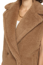Load image into Gallery viewer, Teano vegan fur waistcoat
