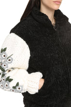 Load image into Gallery viewer, Vegan fur jacket
