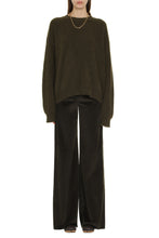 Load image into Gallery viewer, Wool sweater
