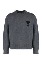 Load image into Gallery viewer, Sweater with round neck in wool
