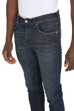 Load image into Gallery viewer, Skinner skinny jeans

