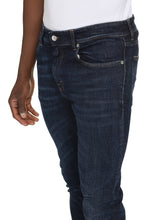 Load image into Gallery viewer, Skeith slim fit jeans
