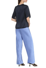 Load image into Gallery viewer, Silk blouse
