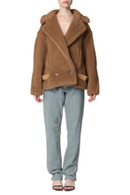 Load image into Gallery viewer, Vanadio vegan fur jacket
