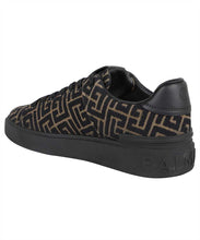 Load image into Gallery viewer, B-Court low-top sneakers
