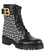 Load image into Gallery viewer, Lace-up ankle boots
