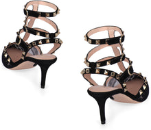Load image into Gallery viewer, Décolleté Rockstud in Lace
