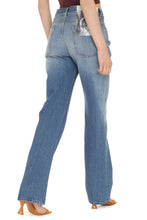 Load image into Gallery viewer, Printed flared jeans
