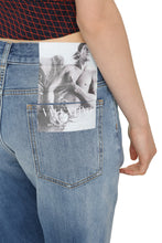 Load image into Gallery viewer, Printed flared jeans
