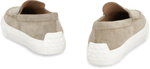 Load image into Gallery viewer, Suede loafers
