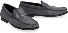 Load image into Gallery viewer, Leather loafers
