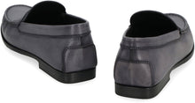 Load image into Gallery viewer, Leather loafers

