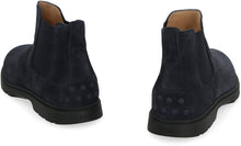 Load image into Gallery viewer, Suede chelsea boots

