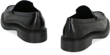Load image into Gallery viewer, Leather loafers
