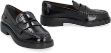 Load image into Gallery viewer, Leather loafers
