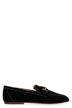 Load image into Gallery viewer, Velvet loafers
