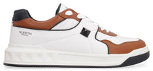 Load image into Gallery viewer, Valentino Garavani - One Stud low-top sneakers

