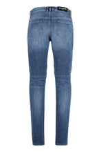 Load image into Gallery viewer, Slim fit jeans
