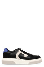 Load image into Gallery viewer, Leather low-top sneakers
