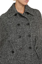 Load image into Gallery viewer, Wool cape
