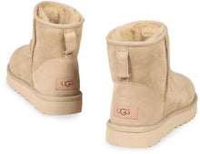 Load image into Gallery viewer, Classic Mini II Boots
