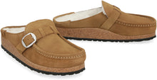 Load image into Gallery viewer, Buckley Shearling suede and fur slippers
