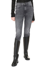 Load image into Gallery viewer, Rascal straight leg jeans
