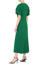 Load image into Gallery viewer, Crepe dress
