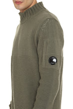 Load image into Gallery viewer, Wool pullover
