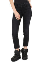 Load image into Gallery viewer, The Rascal Ankle Snippet jeans
