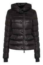 Load image into Gallery viewer, Armonique hooded short down jacket
