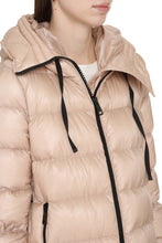 Load image into Gallery viewer, Suyen hooded down jacket
