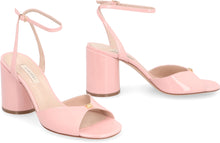 Load image into Gallery viewer, Tiffany Patent leather sandals
