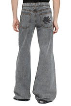Load image into Gallery viewer, Bootcut jeans
