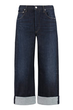 Load image into Gallery viewer, Ayla cropped jeans
