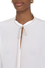 Load image into Gallery viewer, Ruffled silk blouse
