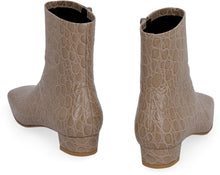 Load image into Gallery viewer, Este croco-print leather ankle boots
