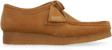 Load image into Gallery viewer, Wallabee suede lace-up shoes
