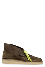 Load image into Gallery viewer, Suede Desert Coal boots
