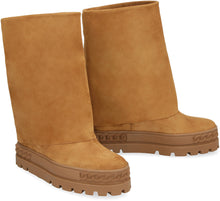 Load image into Gallery viewer, Suede ankle boots
