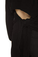 Load image into Gallery viewer, Ribbed crew-neck sweater
