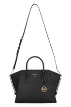 Load image into Gallery viewer, Avril leather handbag
