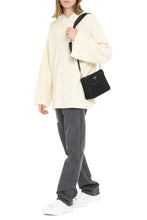 Load image into Gallery viewer, Ribbed crew-neck pullover
