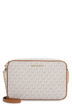 Load image into Gallery viewer, Jet Set leather crossbody bag
