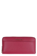 Load image into Gallery viewer, Continental leather Jet Set wallet

