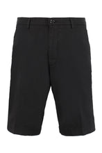 Load image into Gallery viewer, Slice cotton bermuda shorts
