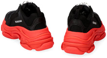 Load image into Gallery viewer, Triple S sneakers
