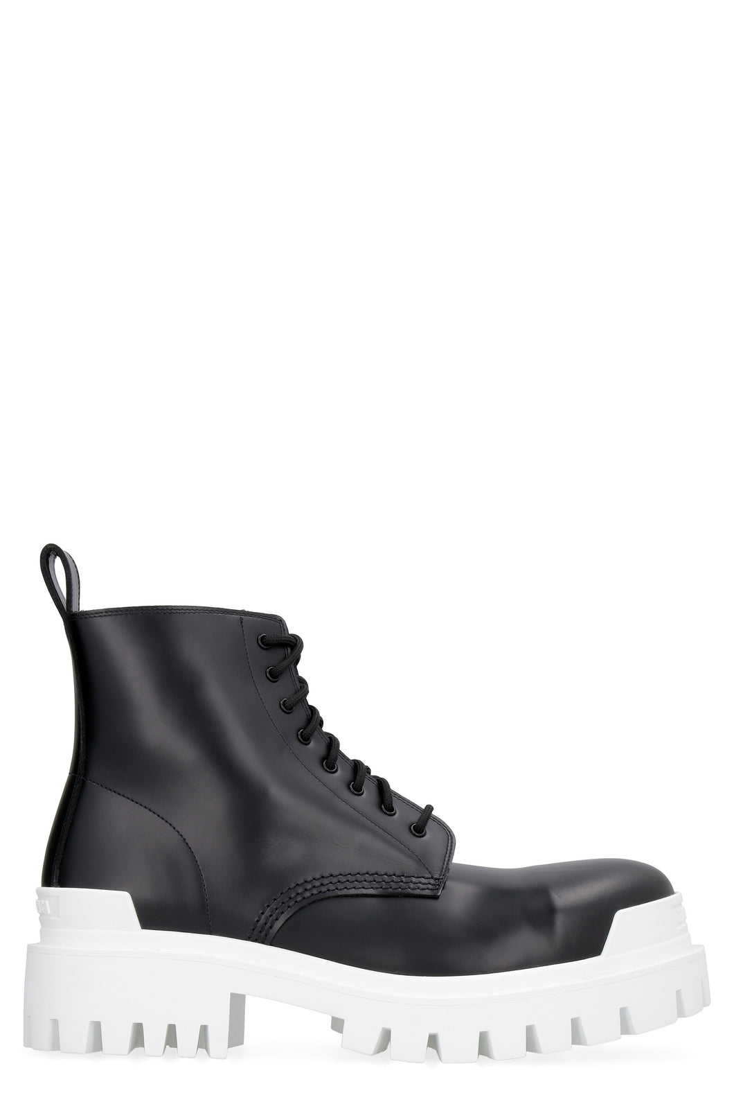 Strike leather combat boots
