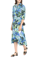 Load image into Gallery viewer, Printed silk shirtdress
