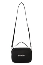 Load image into Gallery viewer, Everyday leather camera bag
